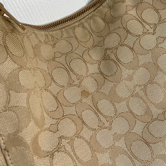 Coach Shoulder Bag - Picture 7 of 17